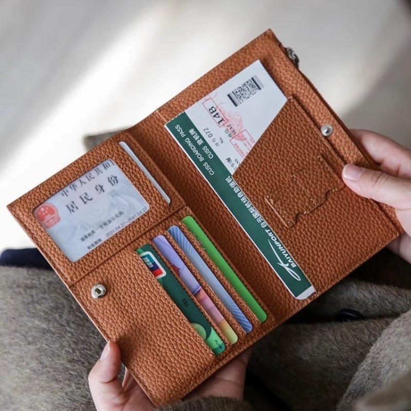 レザーパスポートホルダーカバーケース防水旅行クレジットカード - Wristlet Wallet Zipper のレビューと価格