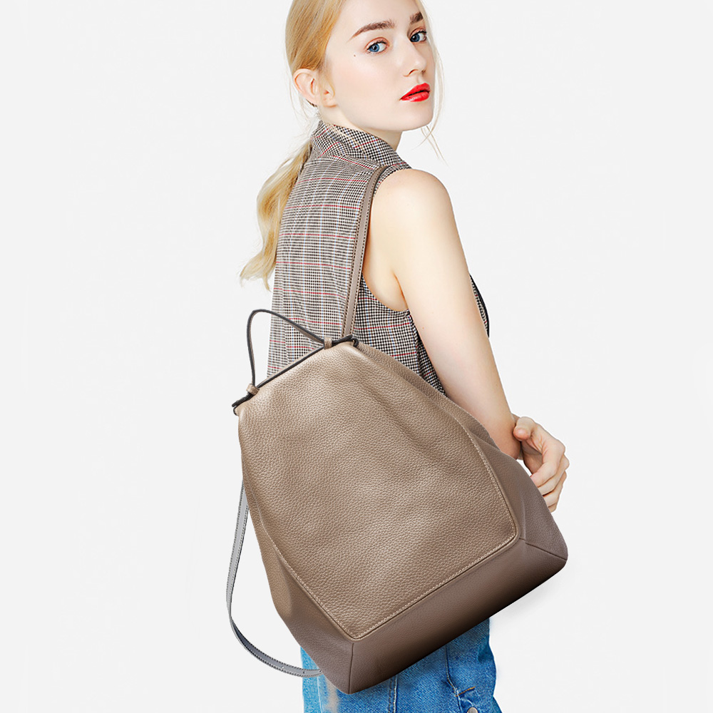 Zency 女性 100% 本革盗難防止バックパック大容量バ - Genuine Leather Backpack のレビューと価格