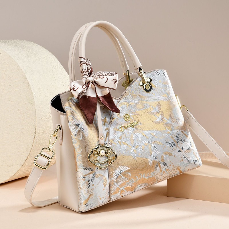 ホリデーギフト ライトラグジュアリー ナショナルスタイルバッ - Luxury Bags Level のレビューと価格