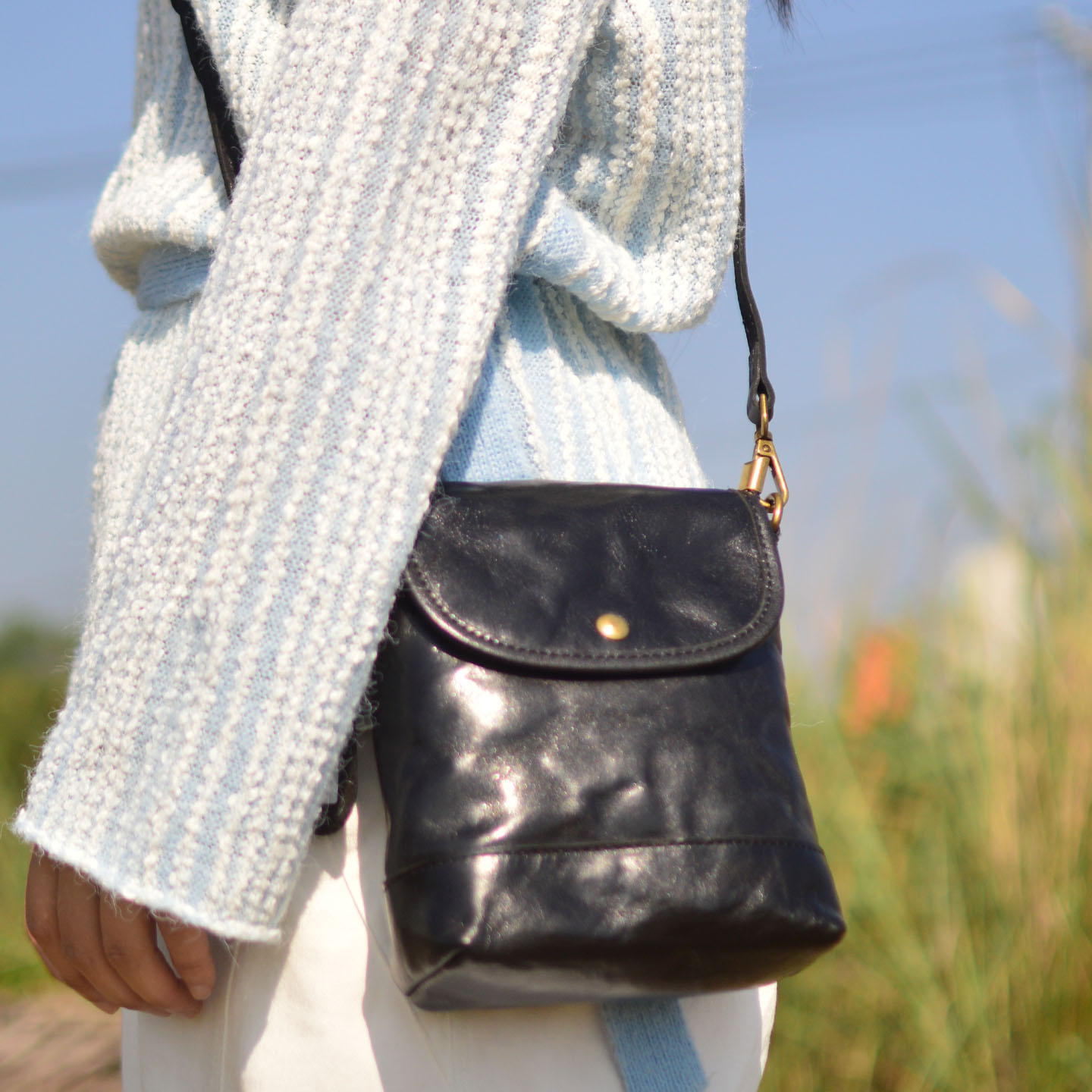 AETOO 女性用レザーハンドバッグ、なめし牛革製 - レト - Saddle Bag Distressed のレビューと価格