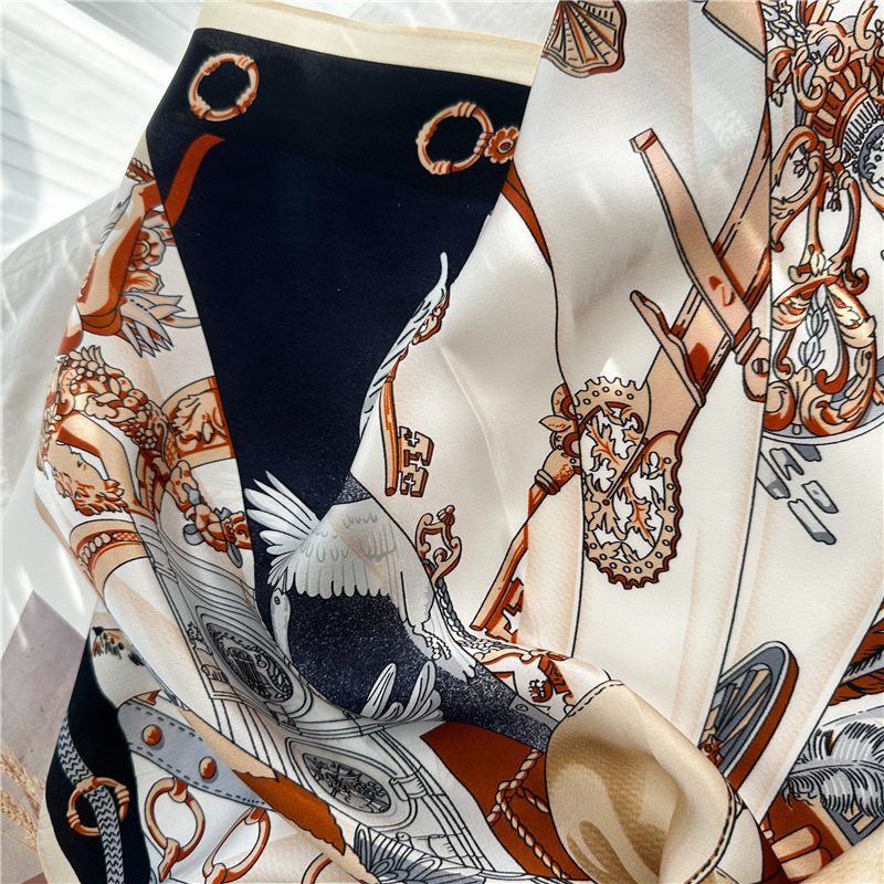 夏のシルクスカーフ女性ソフトショール高級デザイナースカーフフ - Luxury Bags For Summer のレビューと価格
