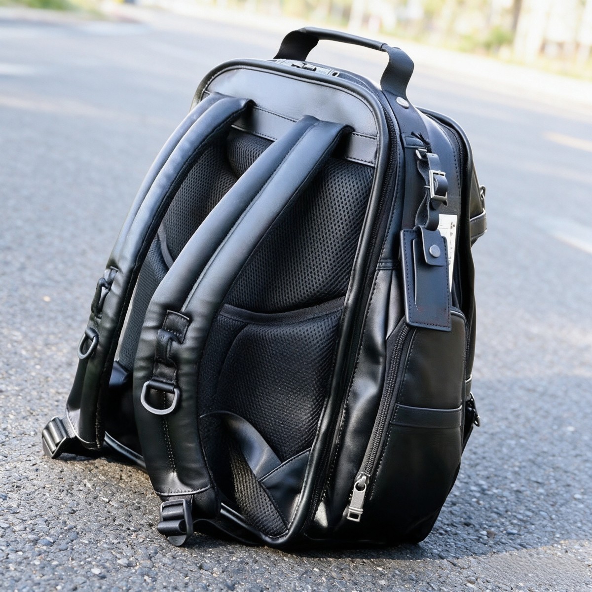 ビジネス用ラップトップバックパック（男性用）、本革製カジュア - Genuine Leather Backpack のレビューと価格